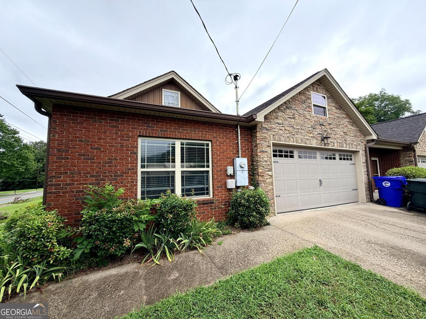 261 Emberson Drive Property Photo 1