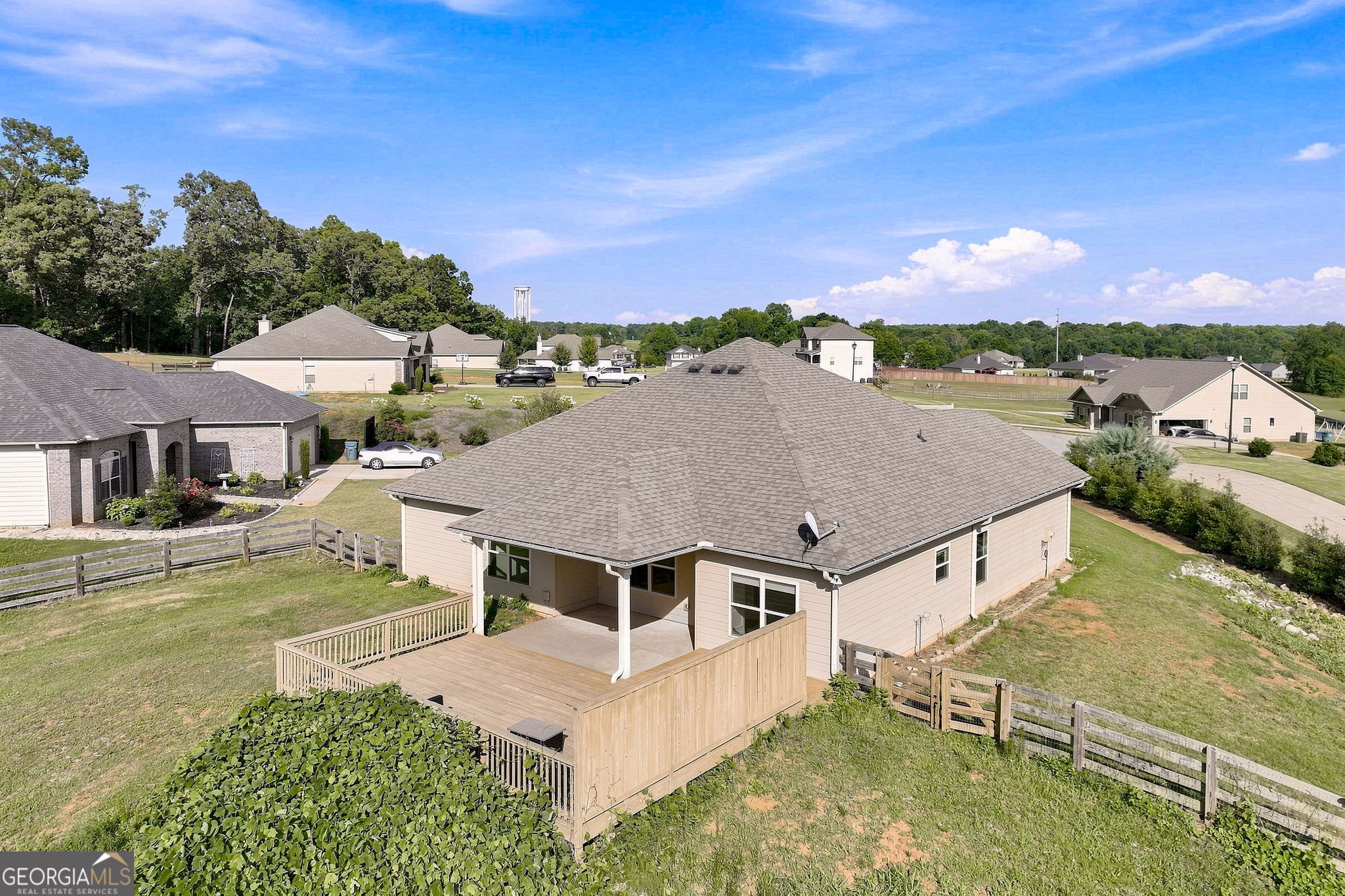 6104 Creekside View Lane Property Photo 11