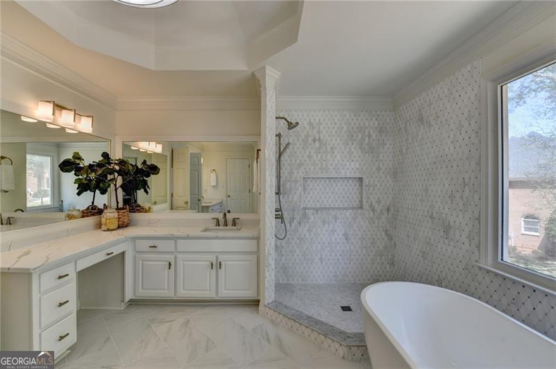 715 Apsley Way Property Photo 33