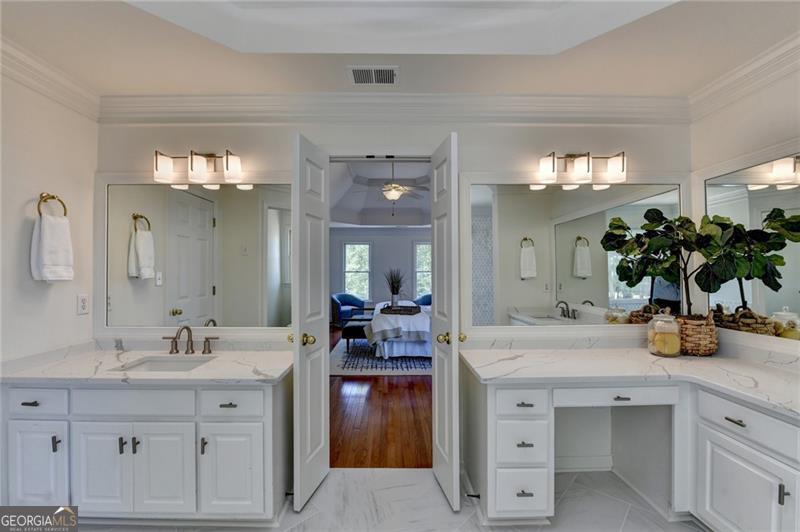 715 Apsley Way Property Photo 34