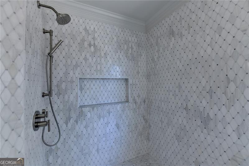 715 Apsley Way Property Photo 36