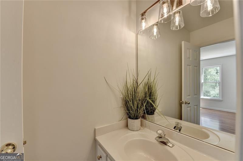 715 Apsley Way Property Photo 43