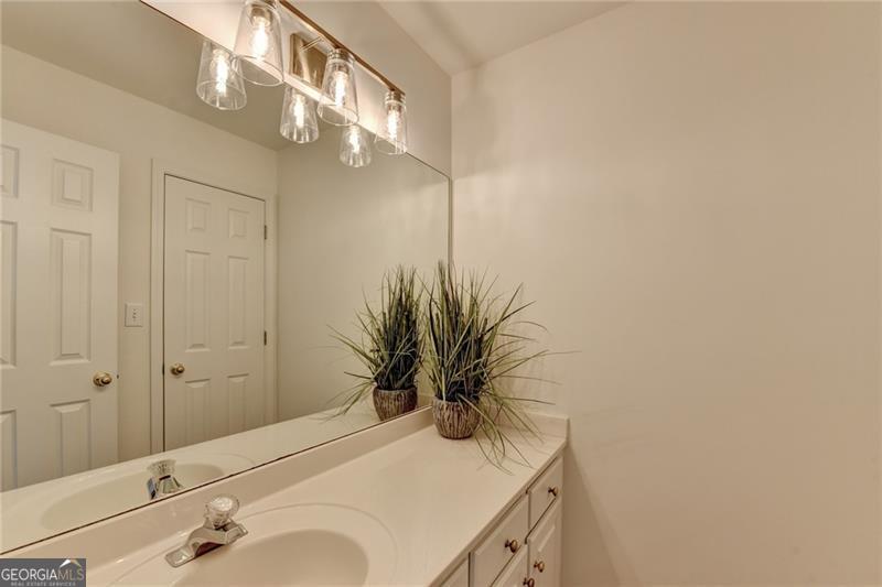 715 Apsley Way Property Photo 44