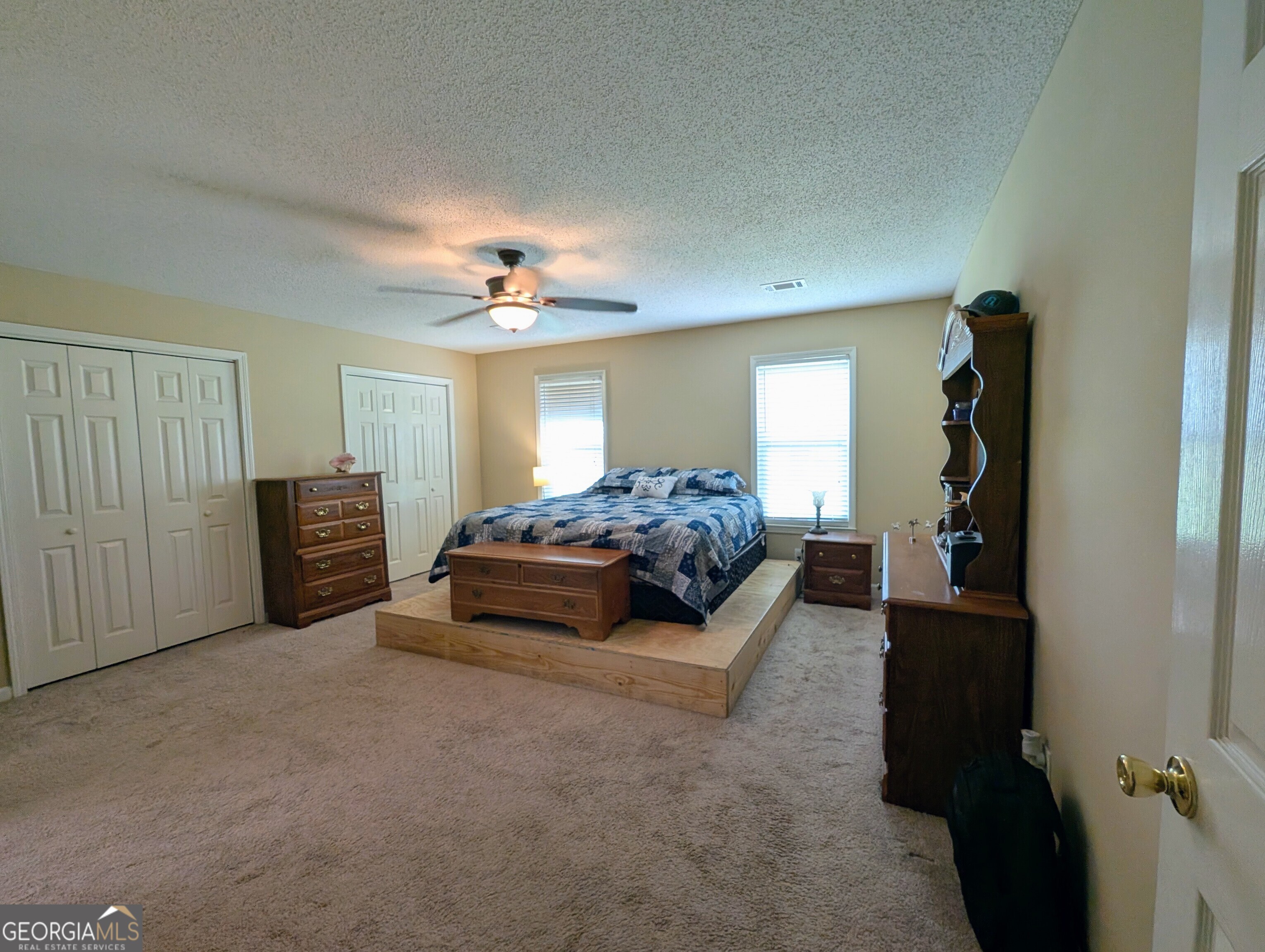76 Third Avenue Property Photo 12