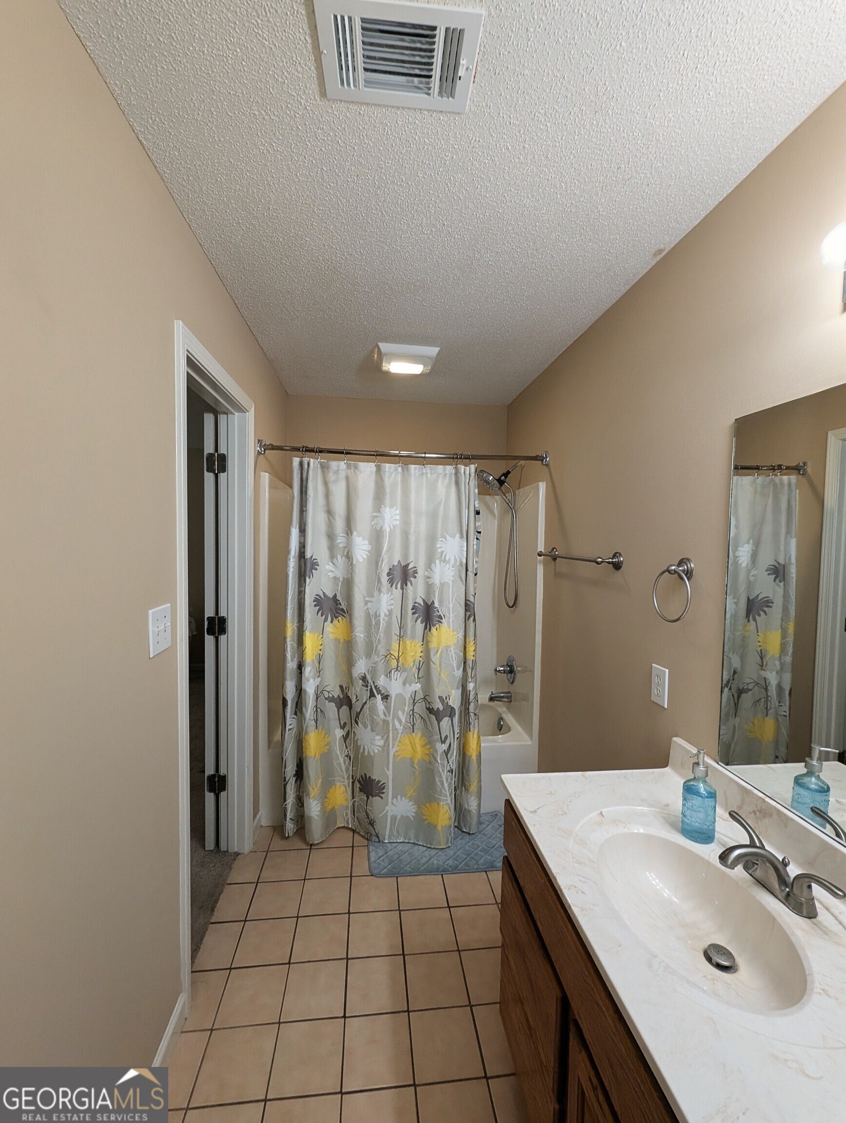 76 Third Avenue Property Photo 14