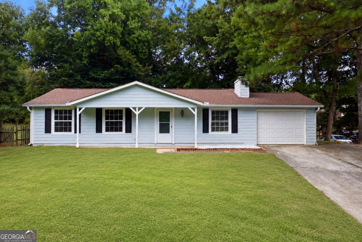 853 Courting Lane Property Photo 1
