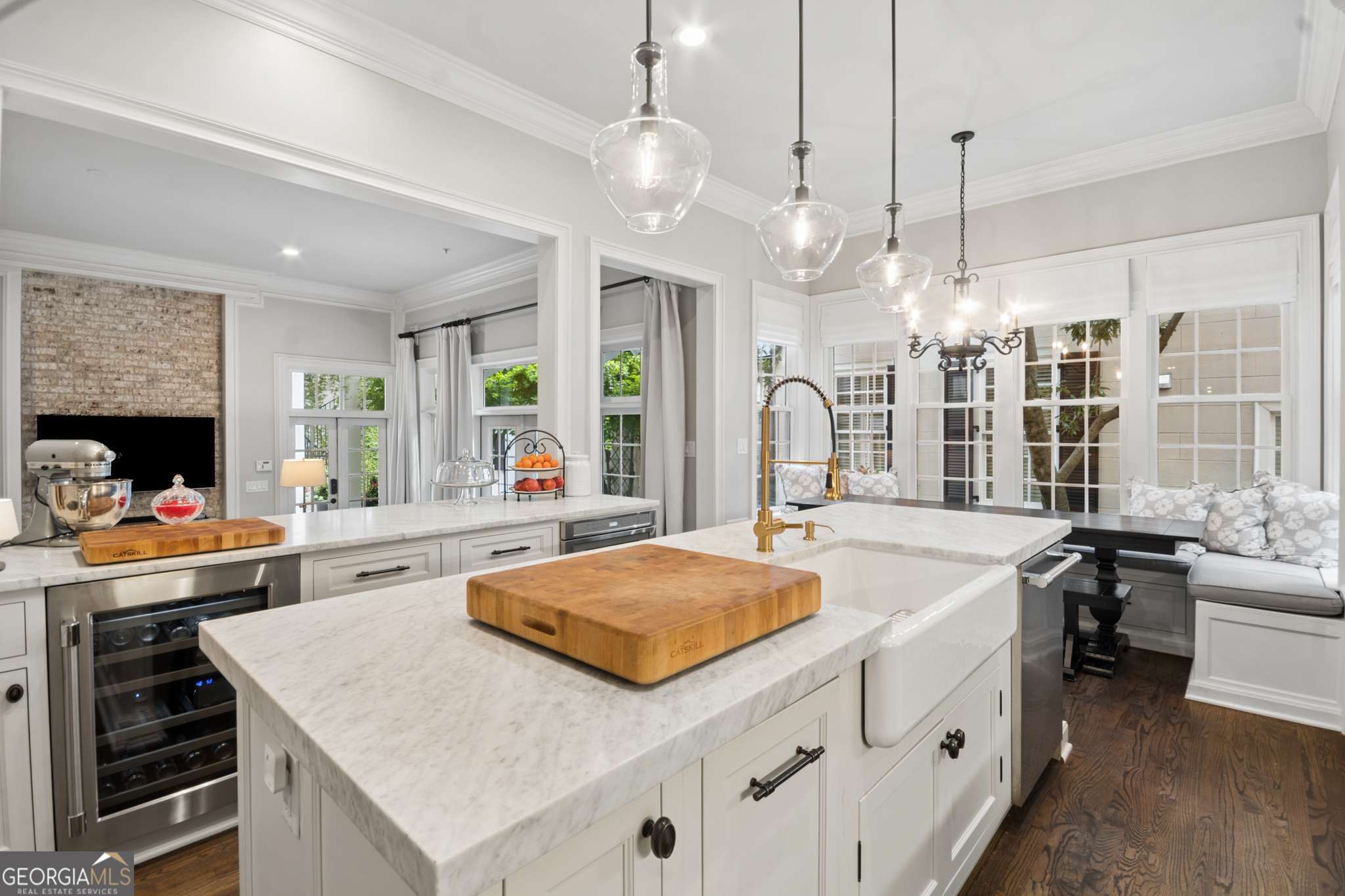 305 Abercorn Square Property Photo 15