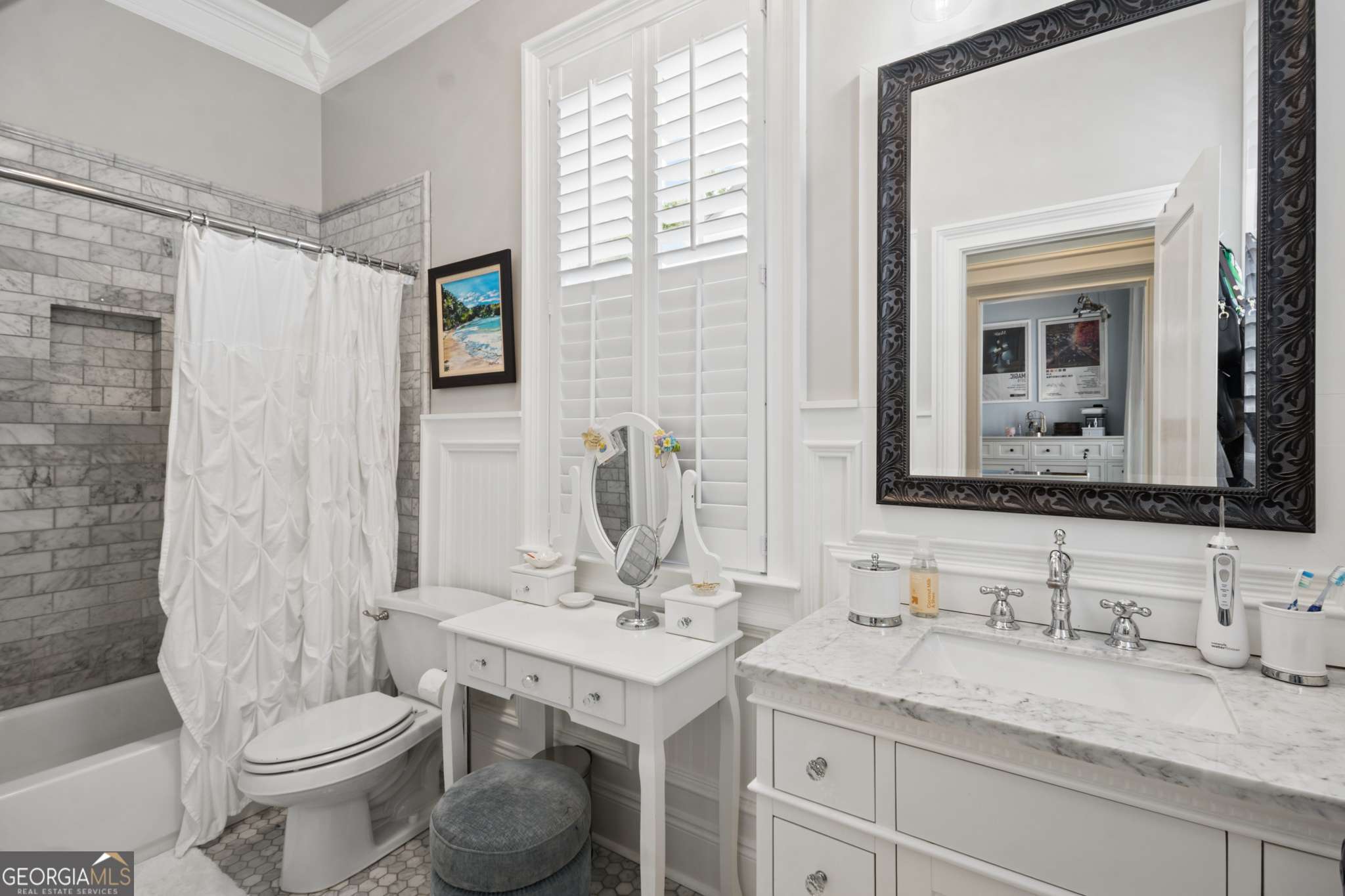 305 Abercorn Square Property Photo 36