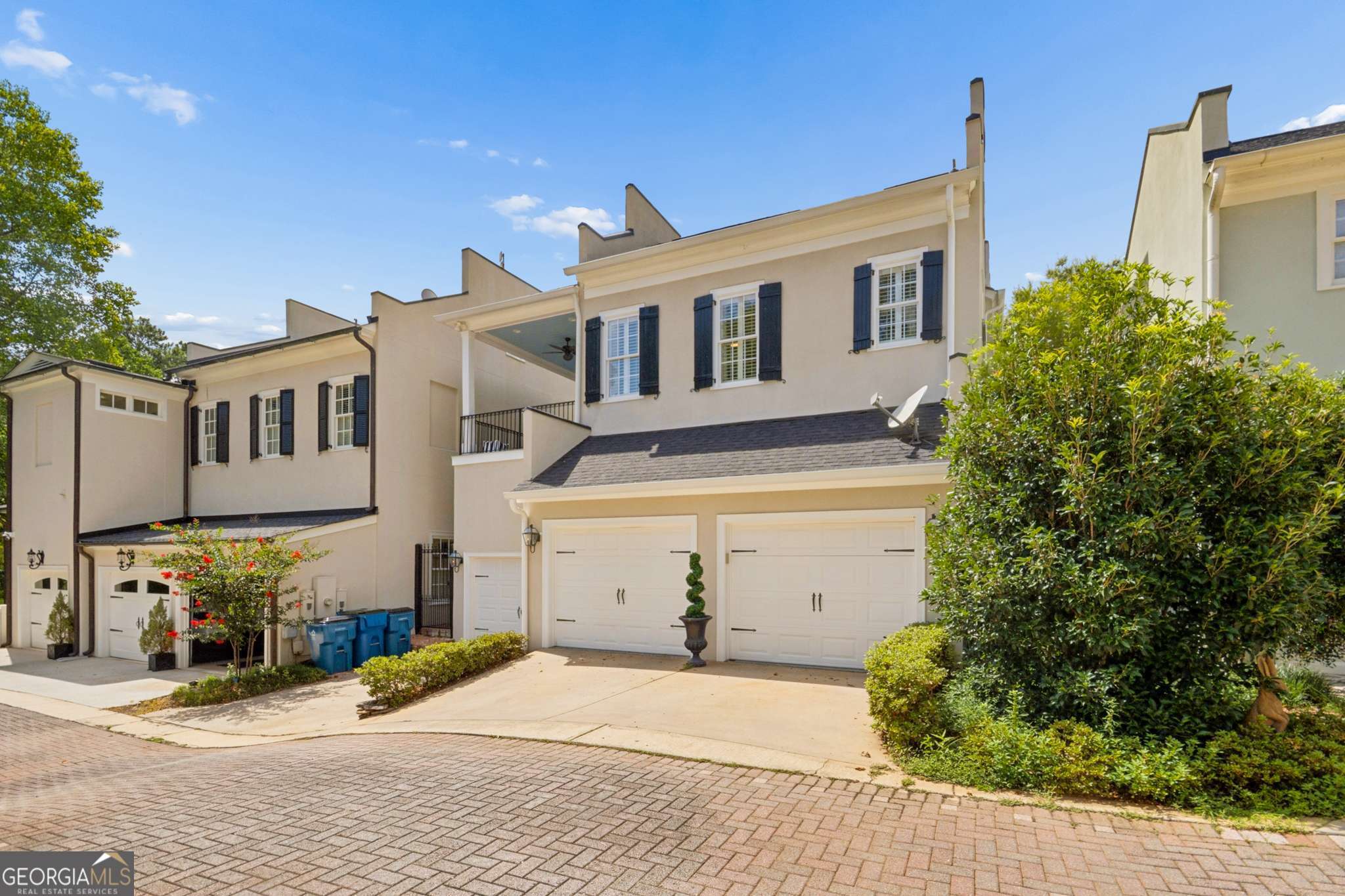 305 Abercorn Square Property Photo 48