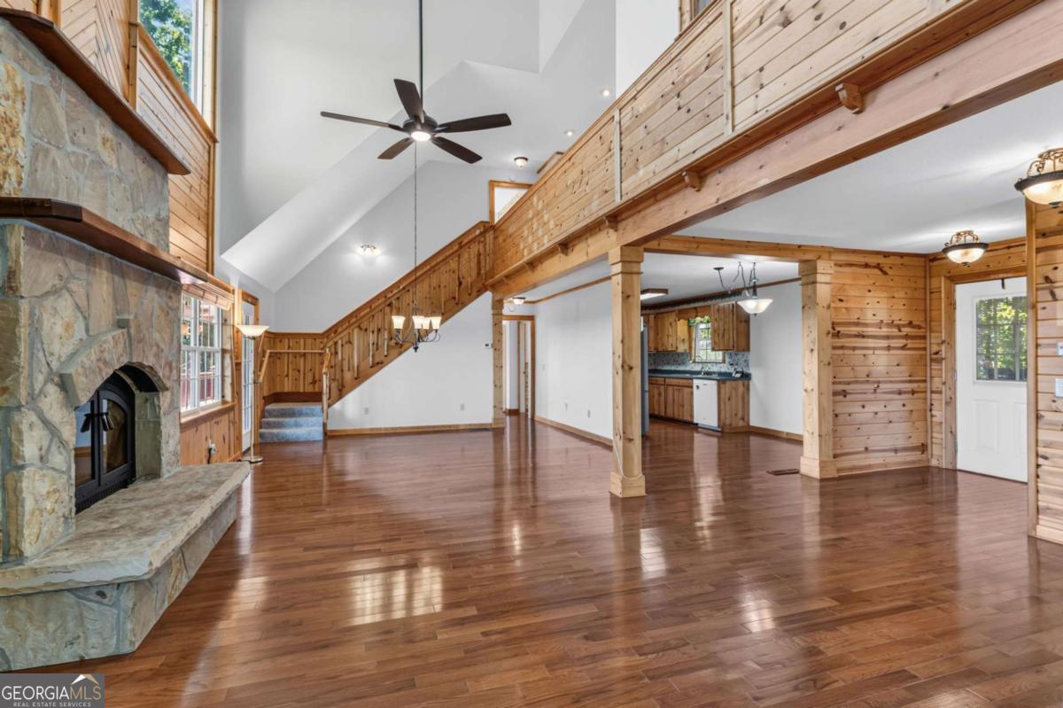 334 Hawksclaw Trail Property Photo 6