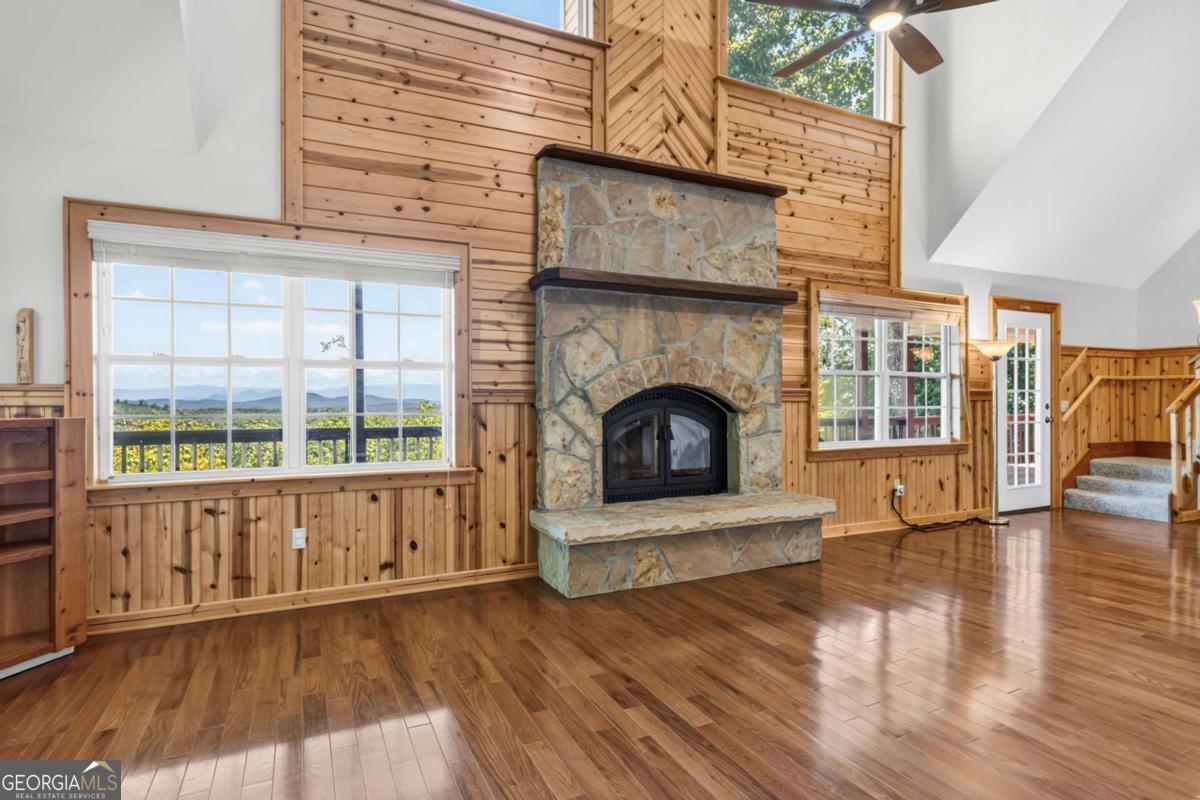 334 Hawksclaw Trail Property Photo 11