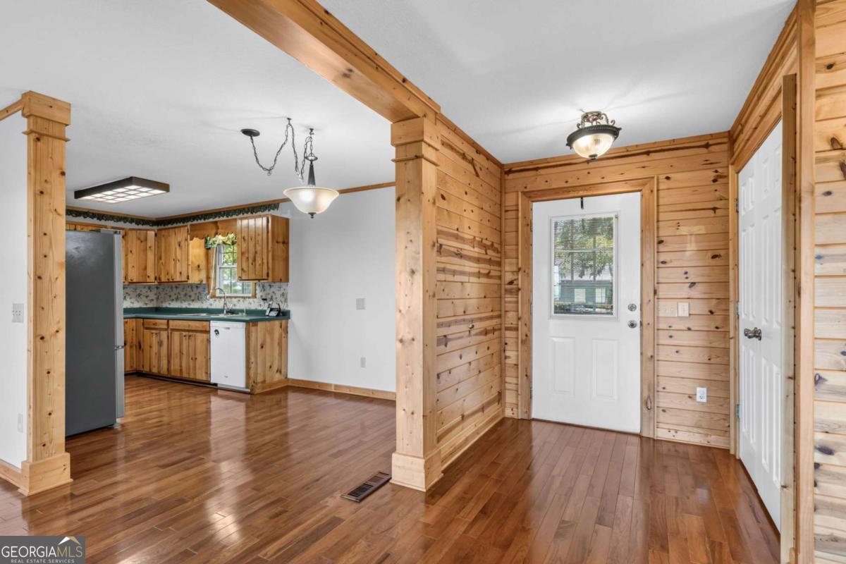 334 Hawksclaw Trail Property Photo 12