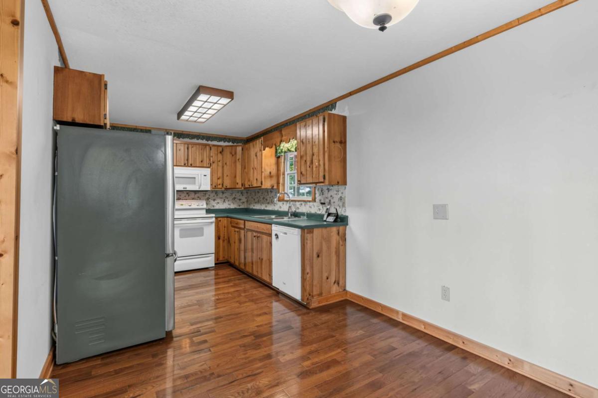 334 Hawksclaw Trail Property Photo 13