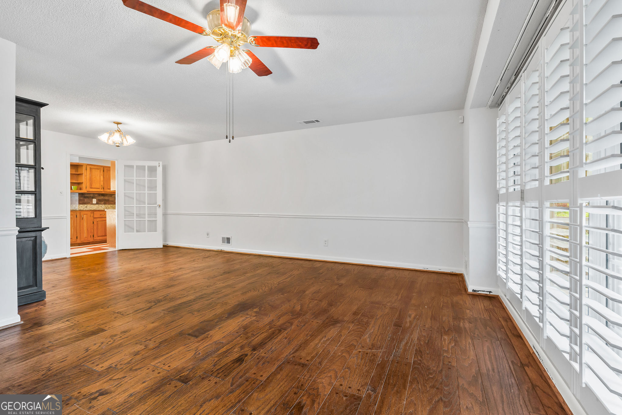 2831 Georgian Terrace Property Photo 13