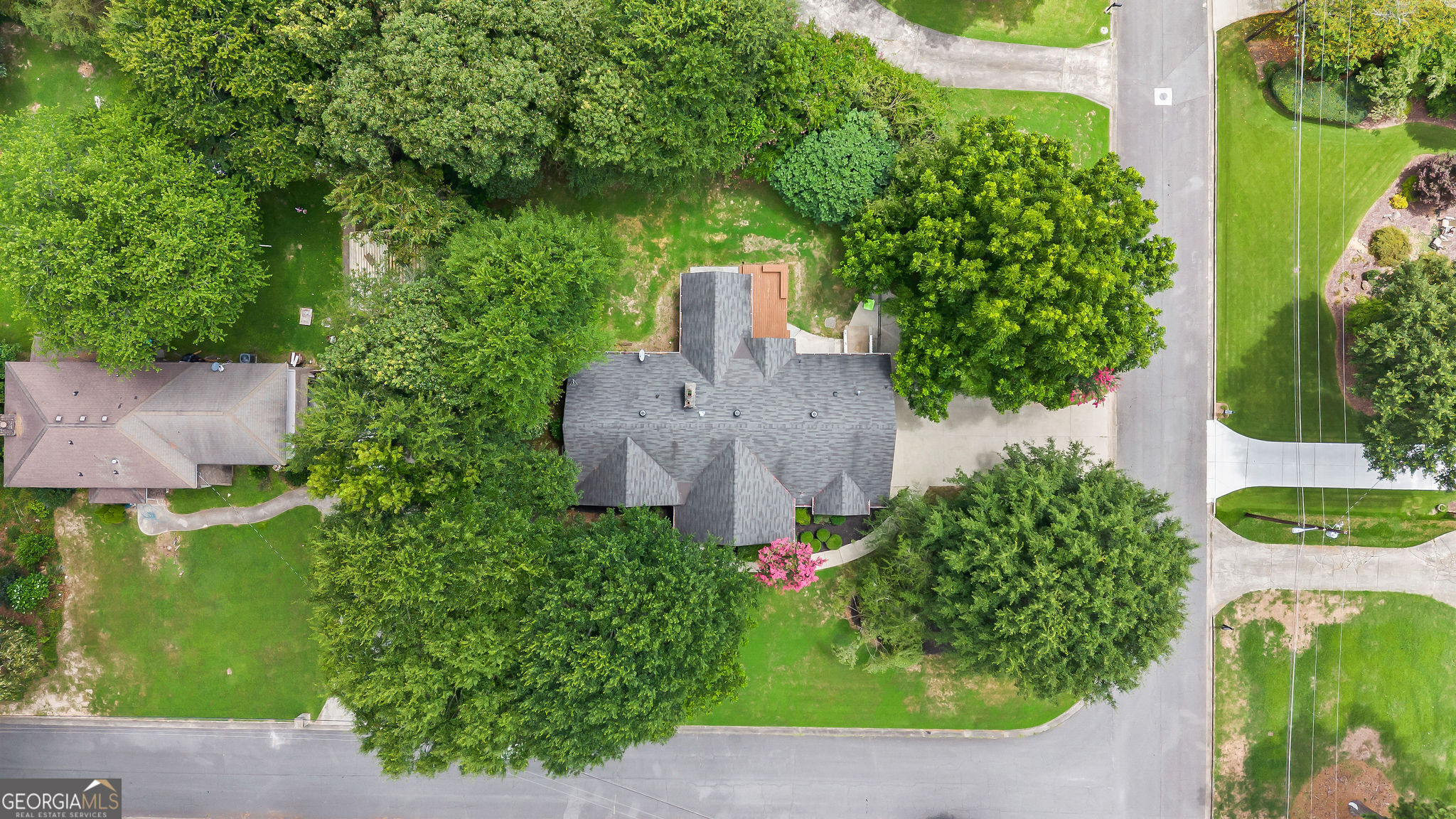 2831 Georgian Terrace Property Photo 47