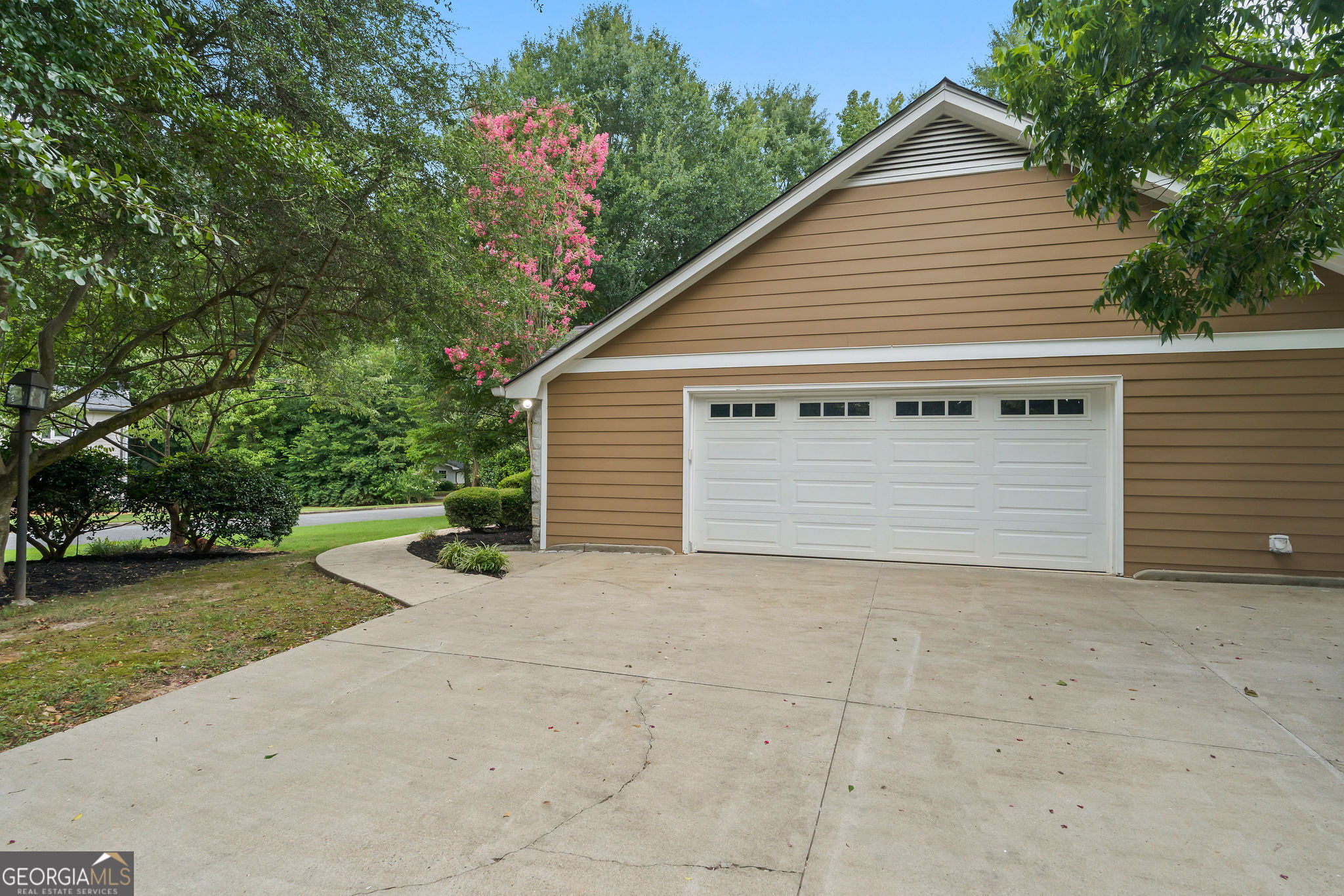 2831 Georgian Terrace Property Photo 49