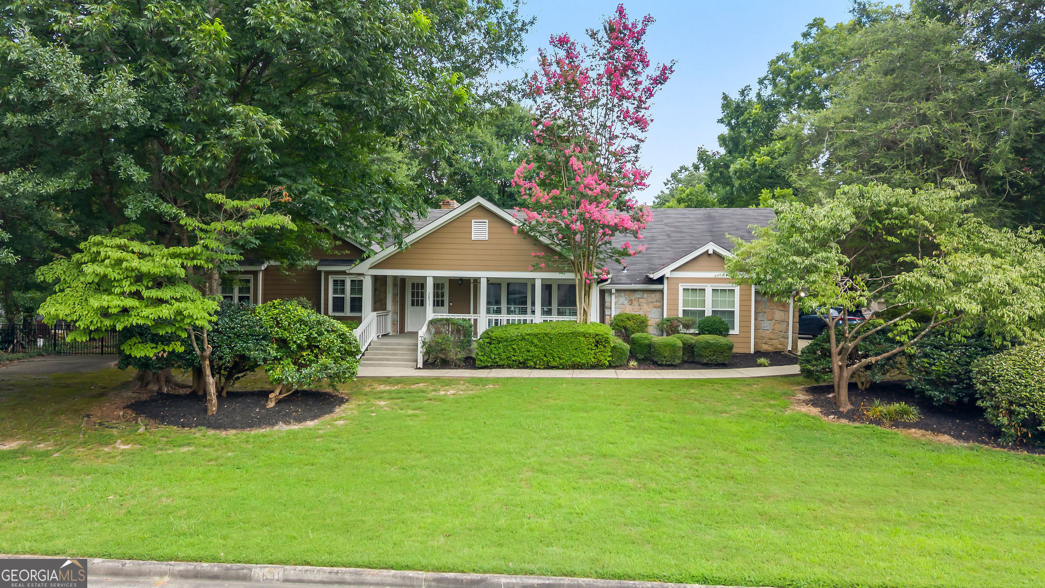 2831 Georgian Terrace Property Photo 50
