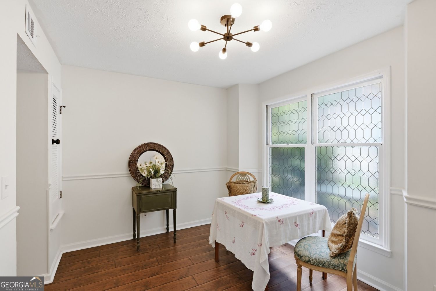 3154 Stratford Green Place Property Photo 5