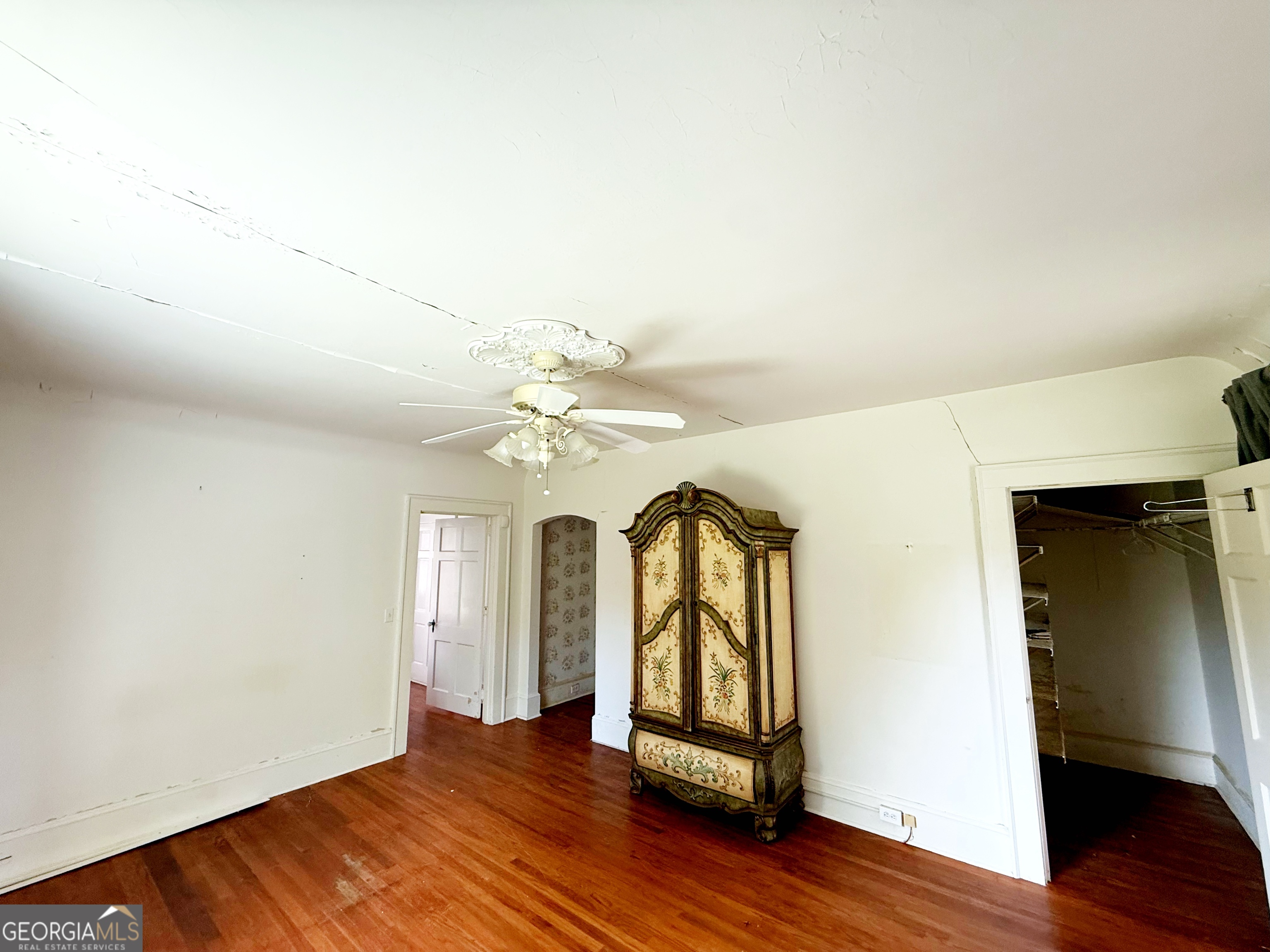 355 W Main Street Property Photo 18
