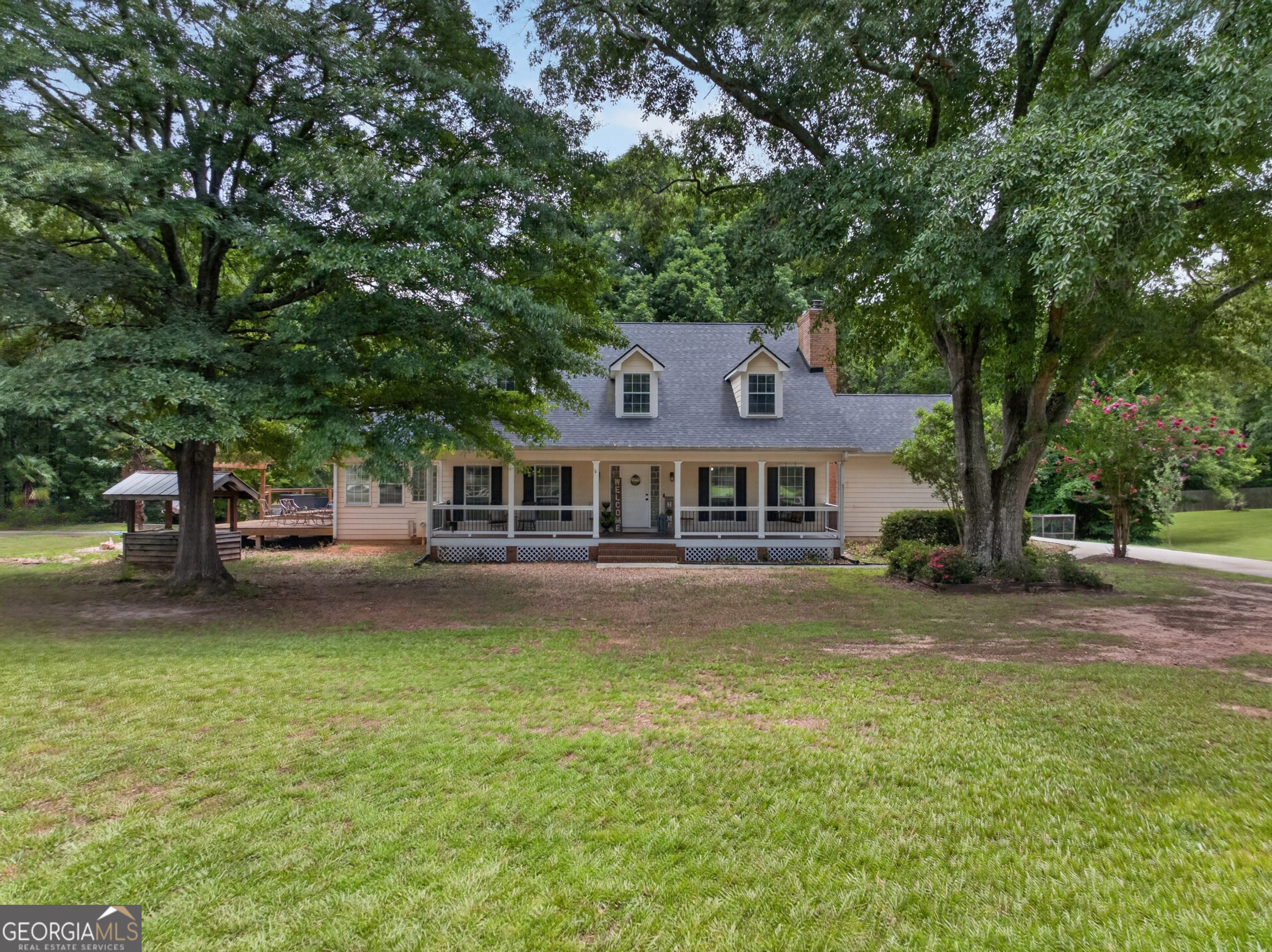 410 Old Highway 81 Property Photo 1