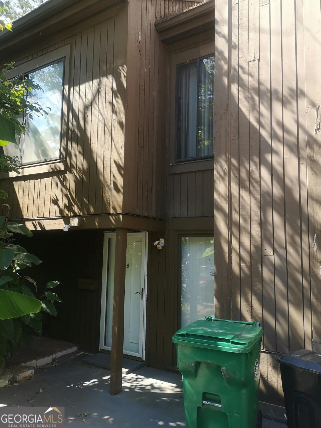 90 Willowick Drive Property Photo 1