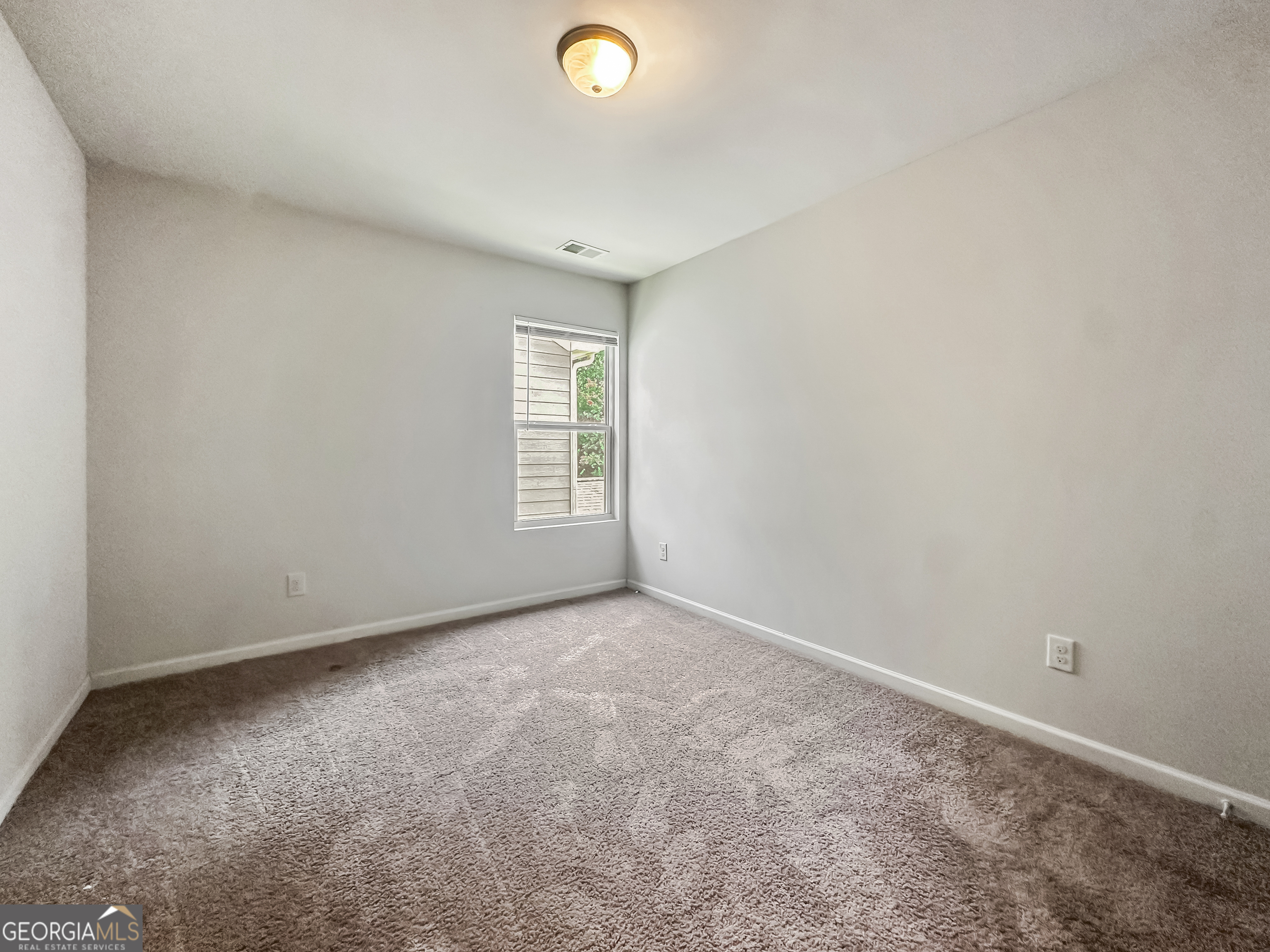 206 Daisy Circle Property Photo 14
