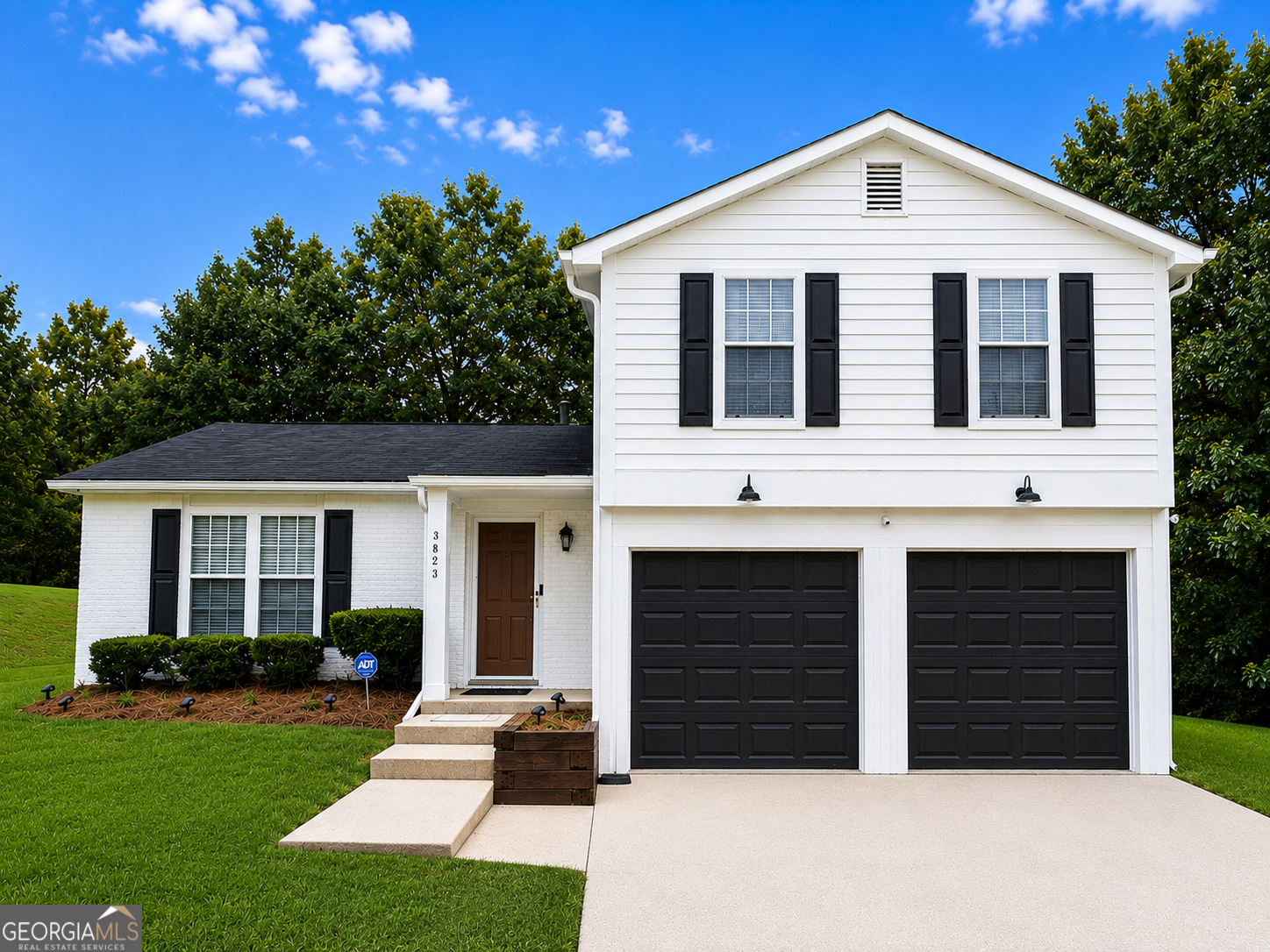 3823 Rock Hollow Court Property Photo 1