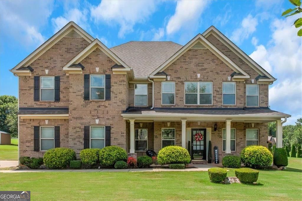 213 Manresa Court Property Photo 4
