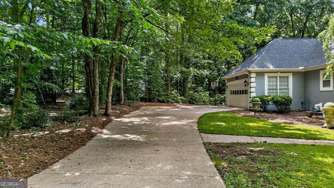 103 Windridge Drive Property Photo 6