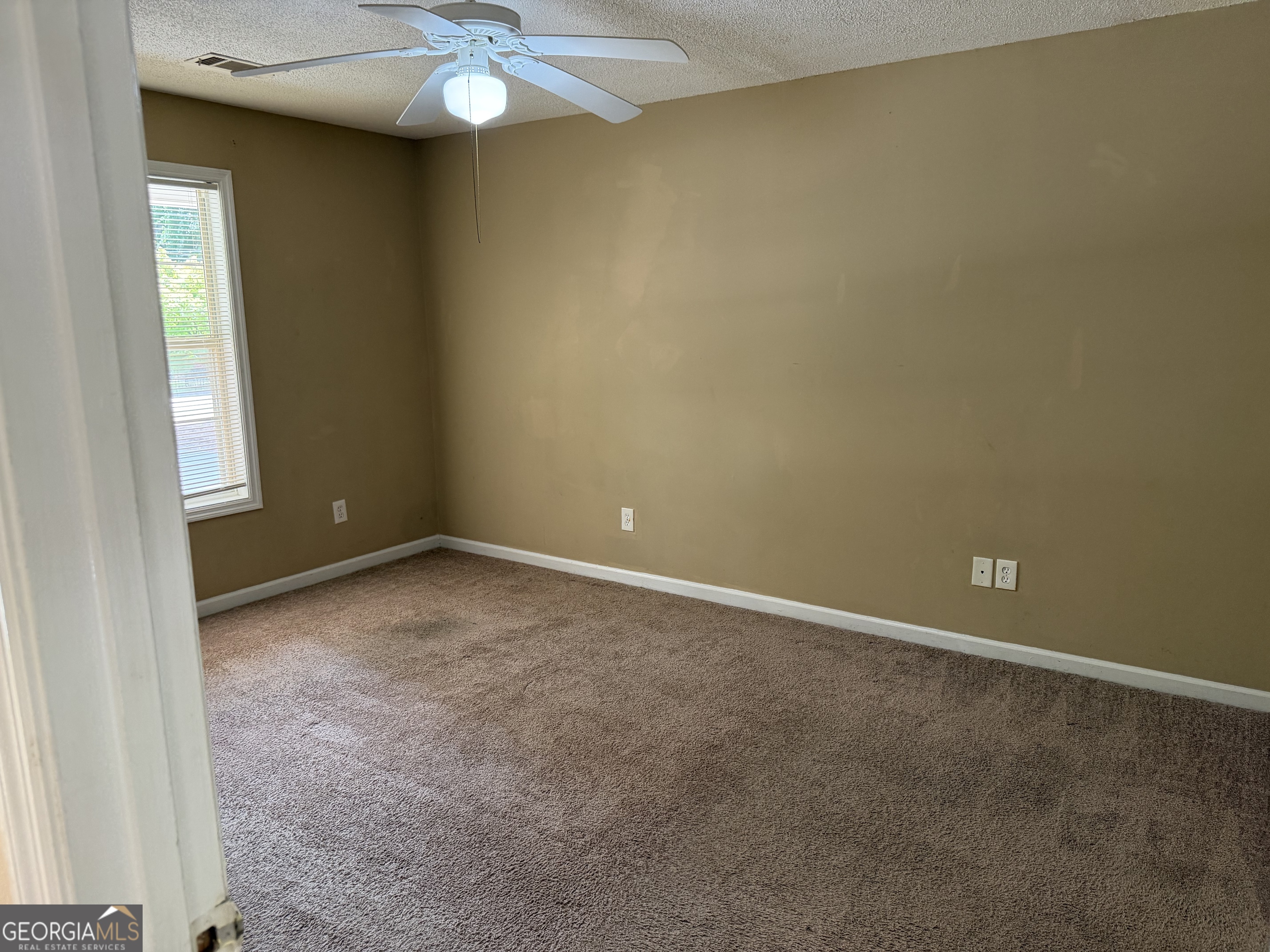 1220 N Hampton Drive Property Photo 6