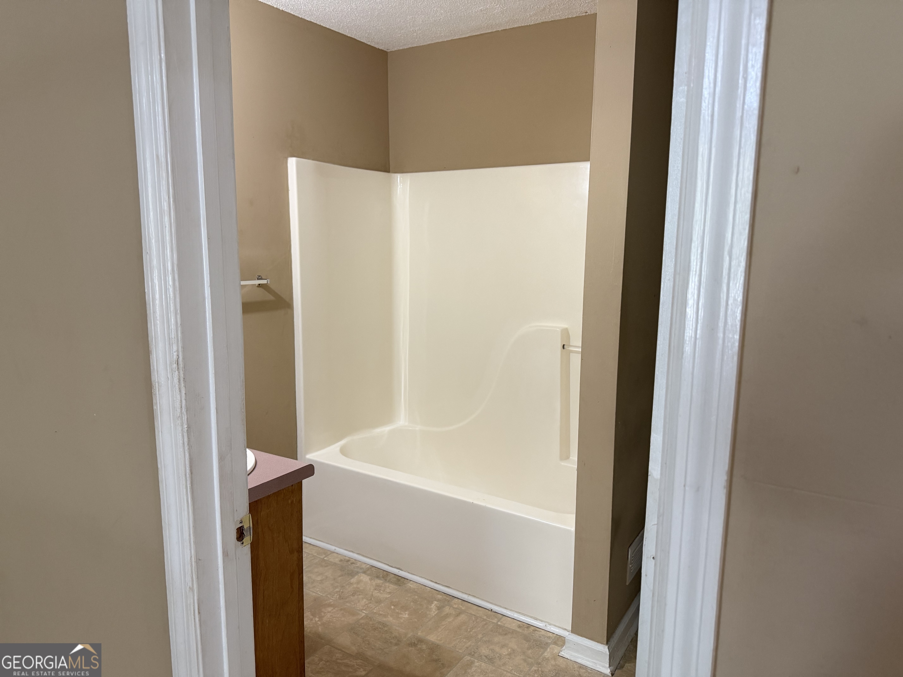 1220 N Hampton Drive Property Photo 7