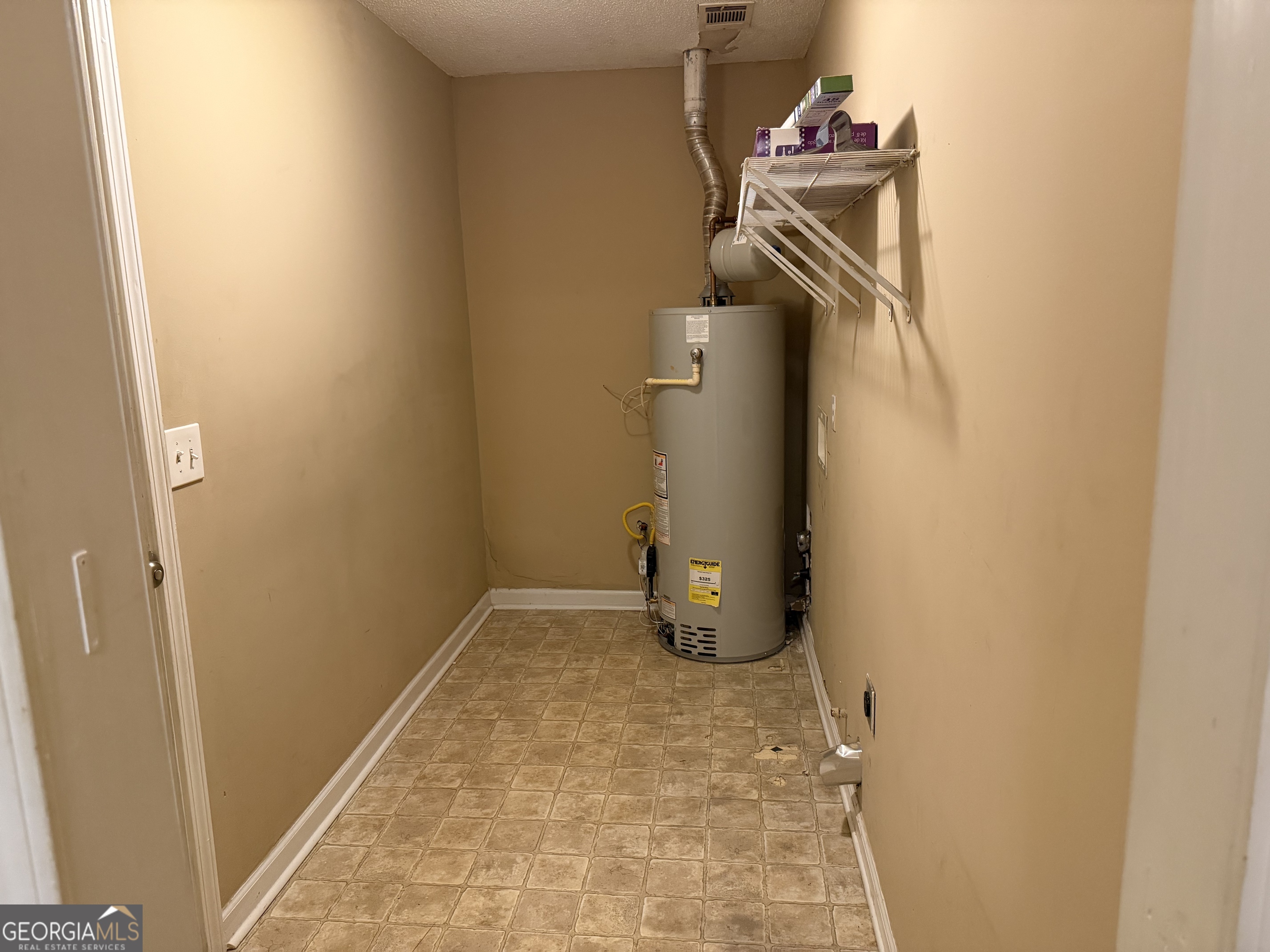 1220 N Hampton Drive Property Photo 11