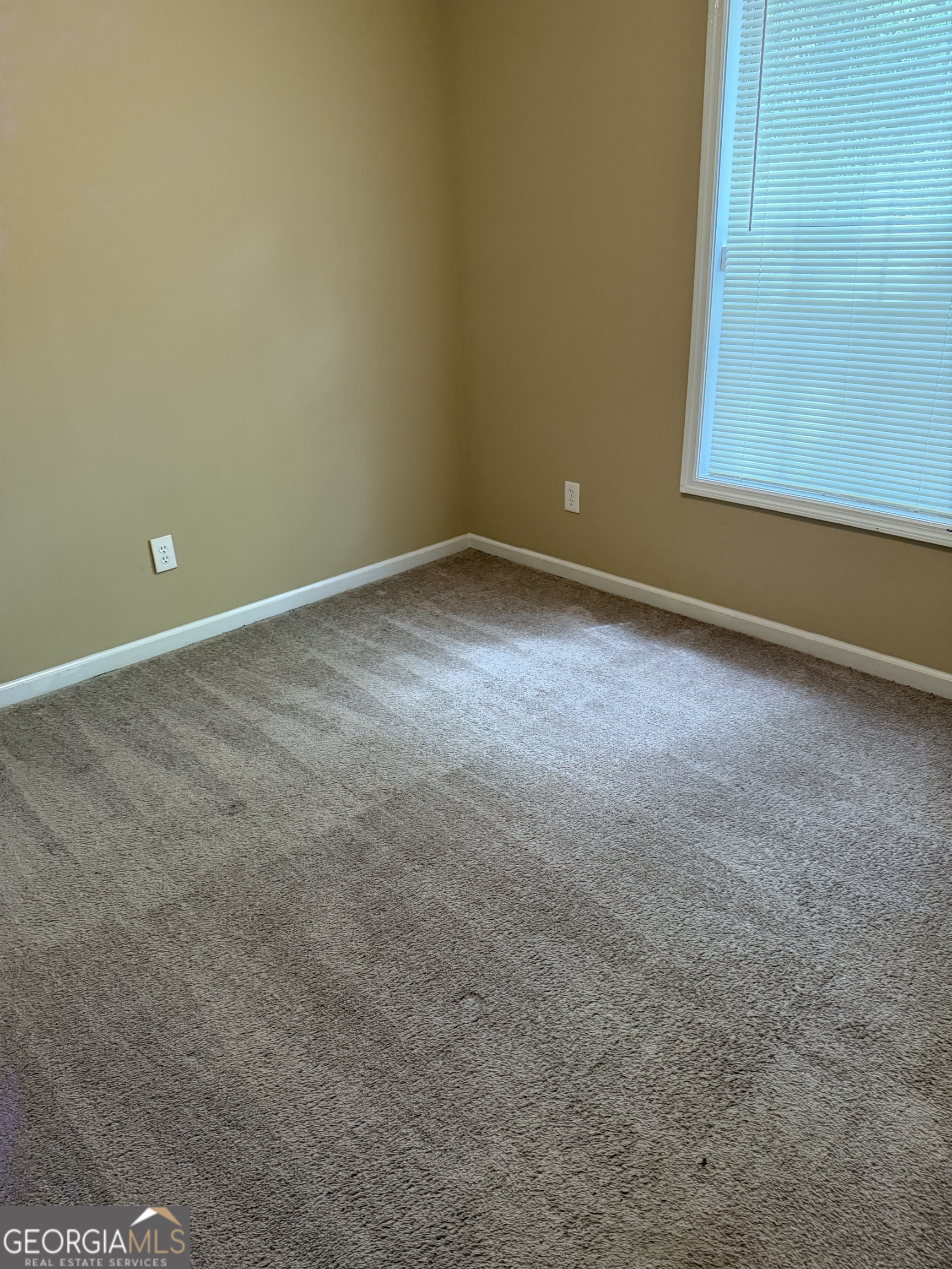 1220 N Hampton Drive Property Photo 16