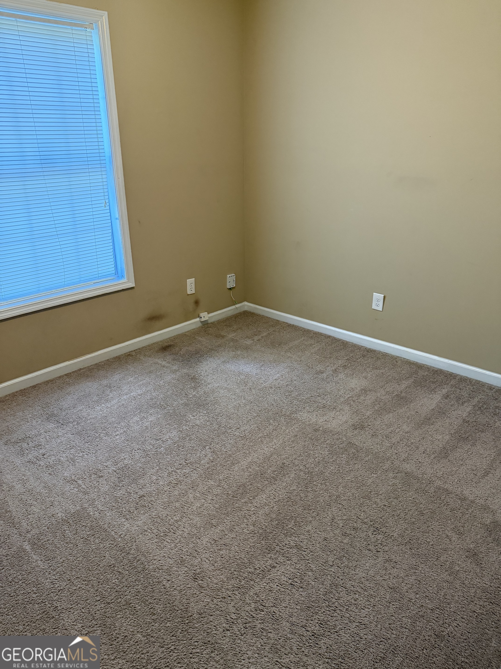 1220 N Hampton Drive Property Photo 18