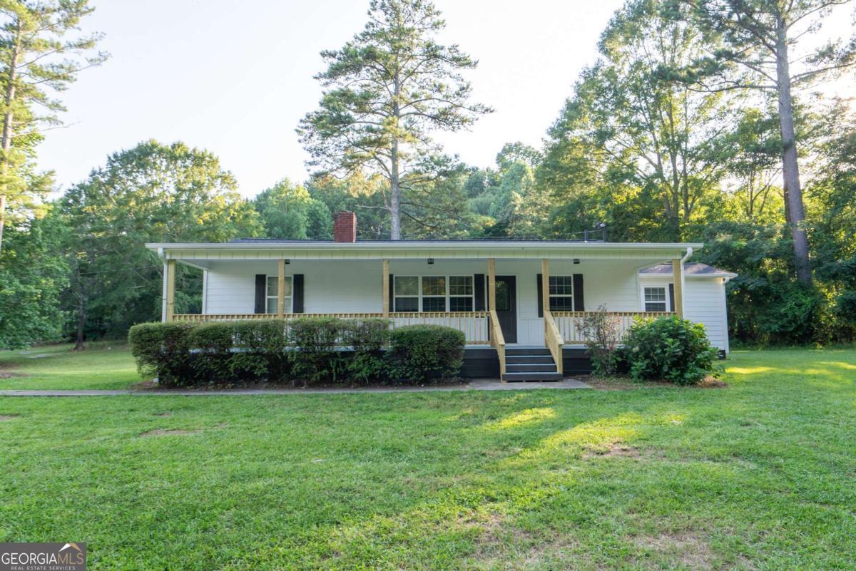 3322 Dewey Hogan Road Property Photo 1