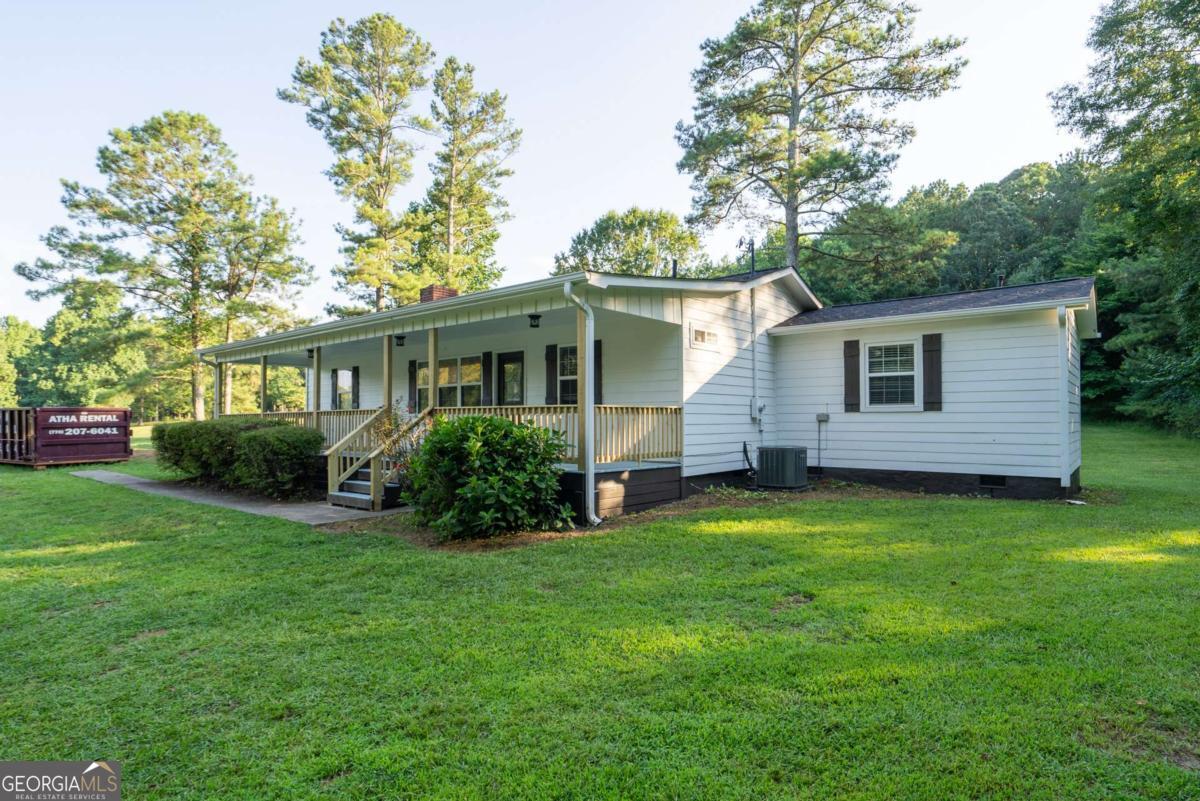3322 Dewey Hogan Road Property Photo 2