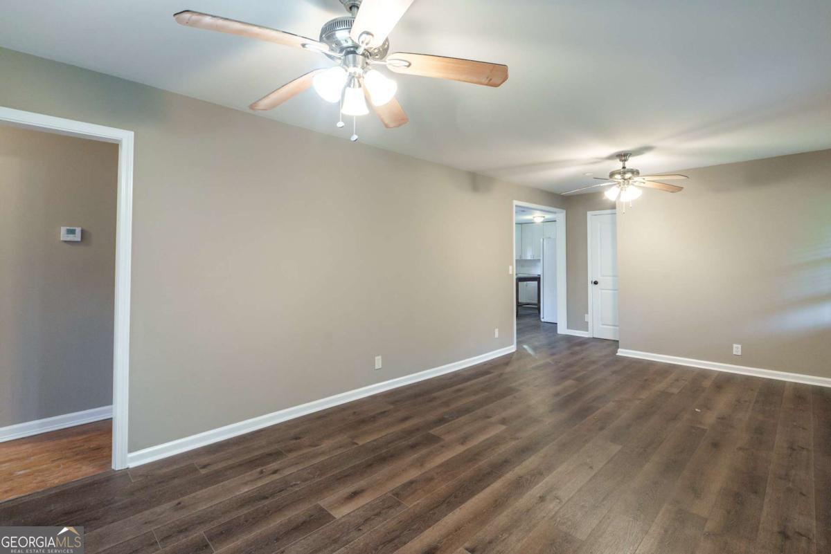 3322 Dewey Hogan Road Property Photo 8