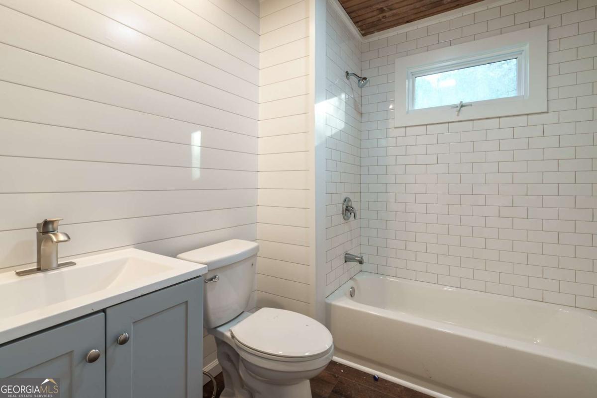 3322 Dewey Hogan Road Property Photo 25