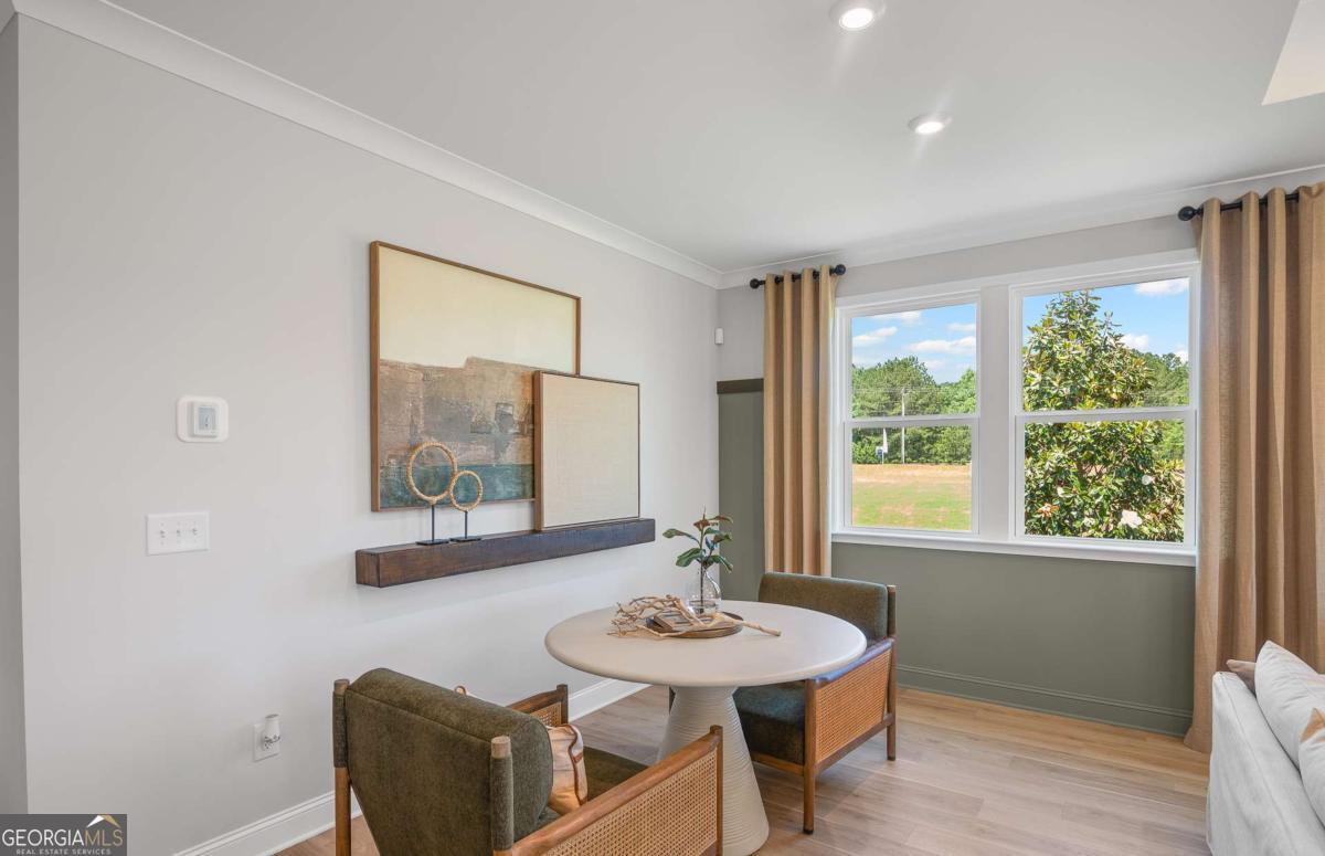 141 Kenney Way Property Photo 15