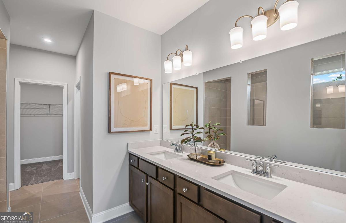 141 Kenney Way Property Photo 20