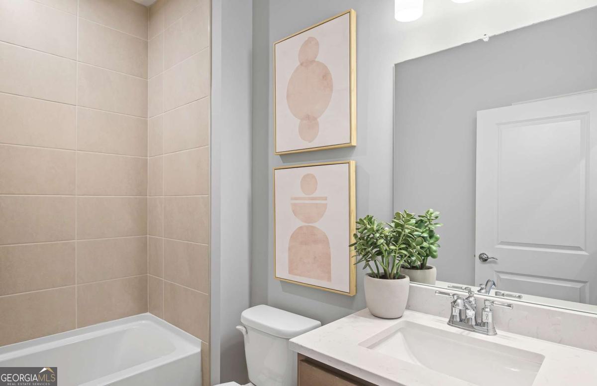 141 Kenney Way Property Photo 25