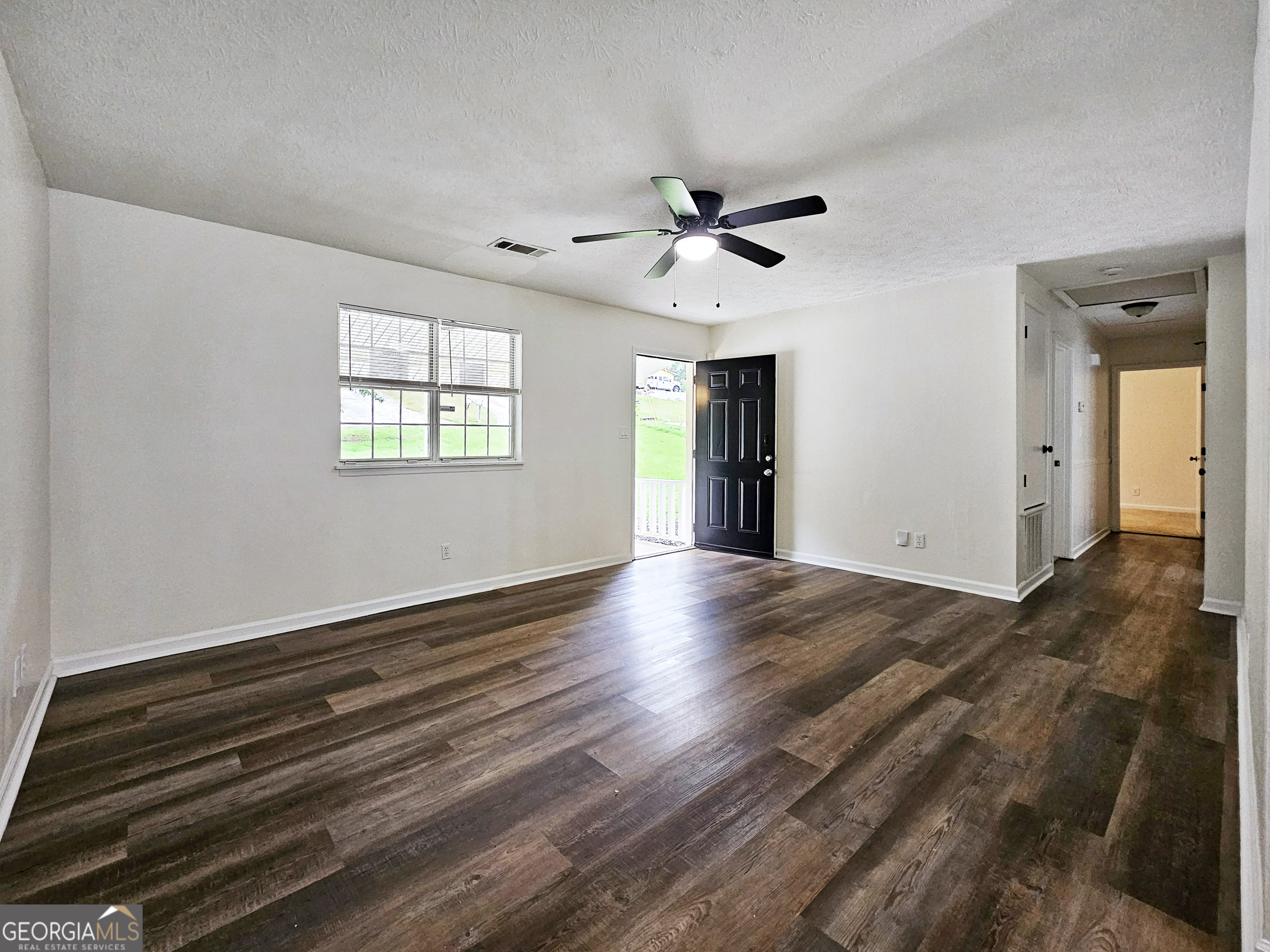 314 Morris Drive Se Property Photo 5