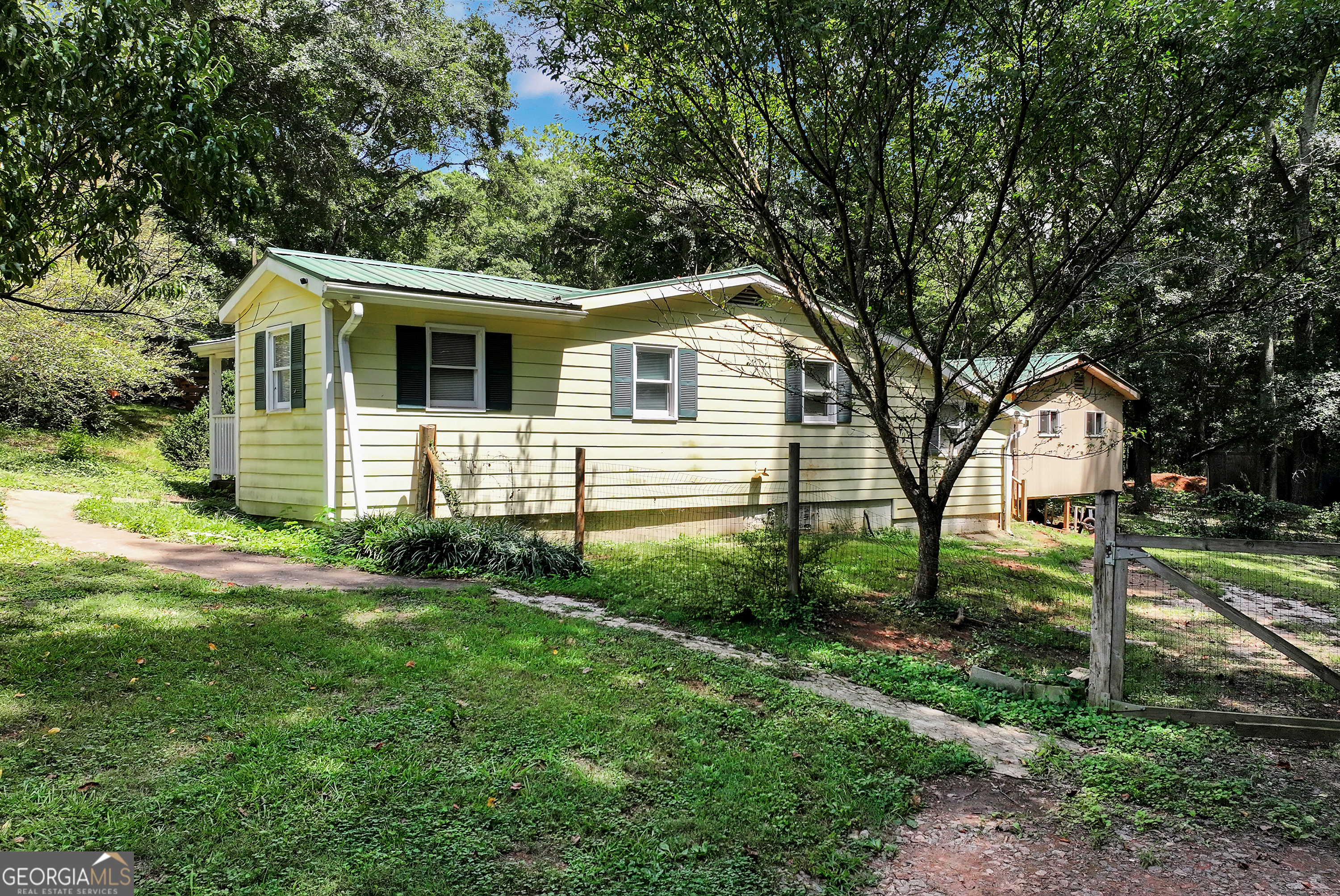 1100 Fuller Road Property Photo 1