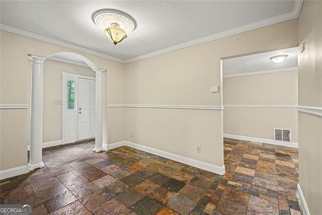 415 Grist Mill Drive E Property Photo 2