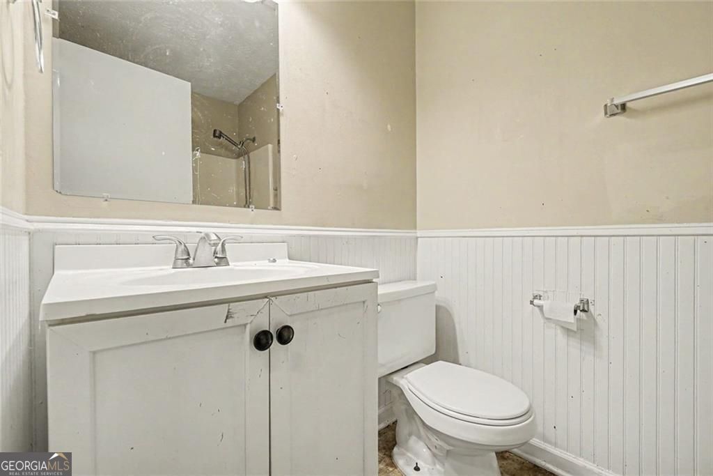 415 Grist Mill Drive E Property Photo 10