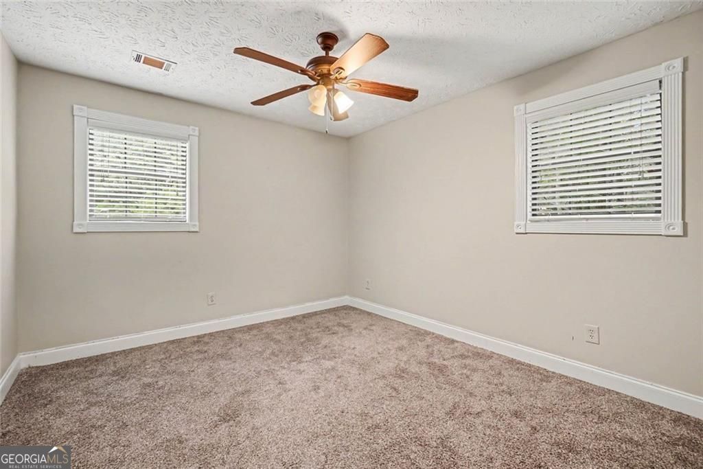 415 Grist Mill Drive E Property Photo 16