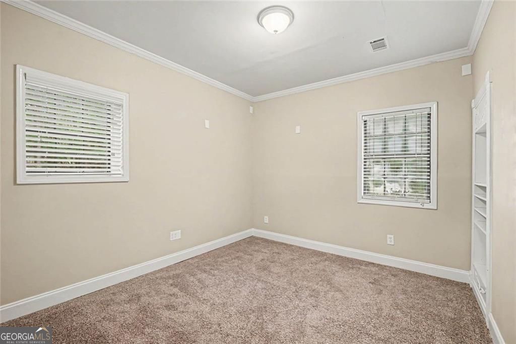 415 Grist Mill Drive E Property Photo 17
