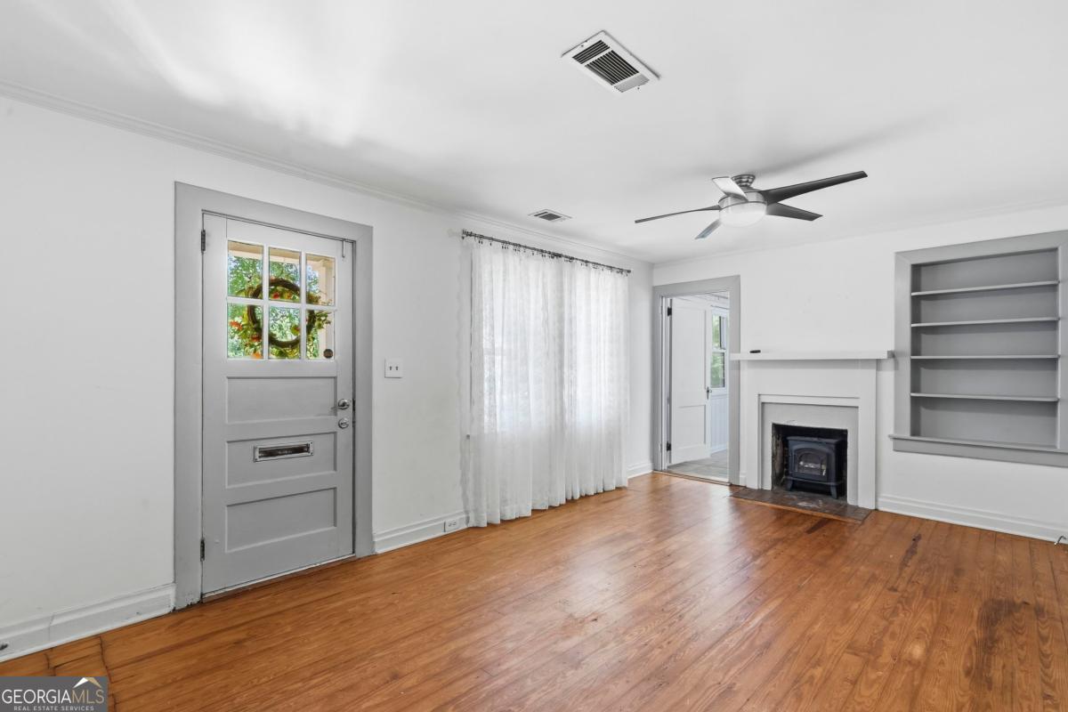 204 N Walnut Street Property Photo 7