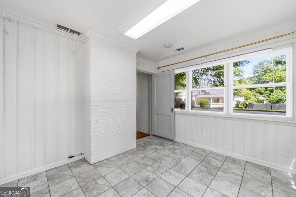 204 N Walnut Street Property Photo 10