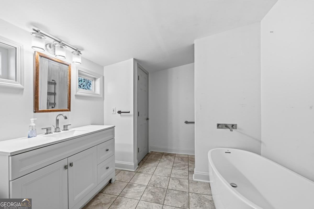 204 N Walnut Street Property Photo 14